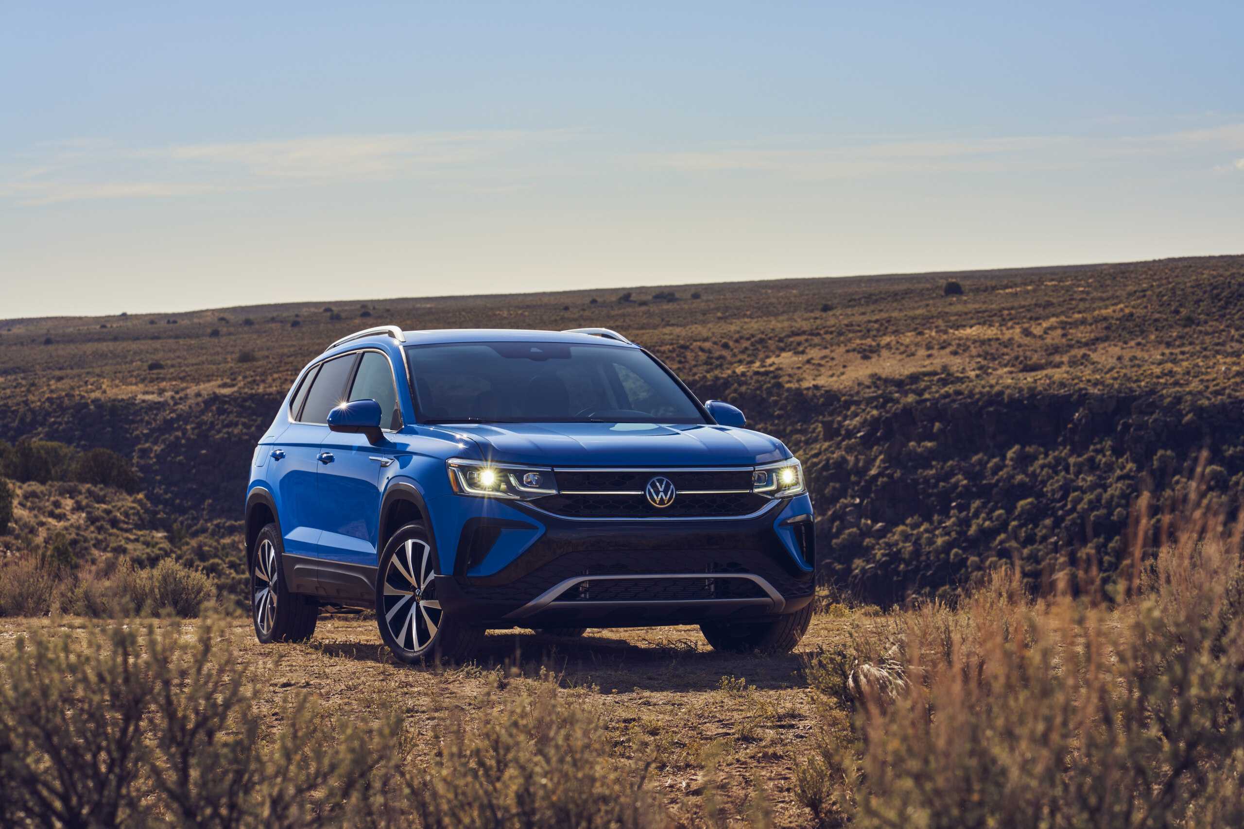 Volkswagen Taos 2021 УЖЕ В РОССИИ 1,6 МЛН! Фото, цены, комплектации нового кроссовера